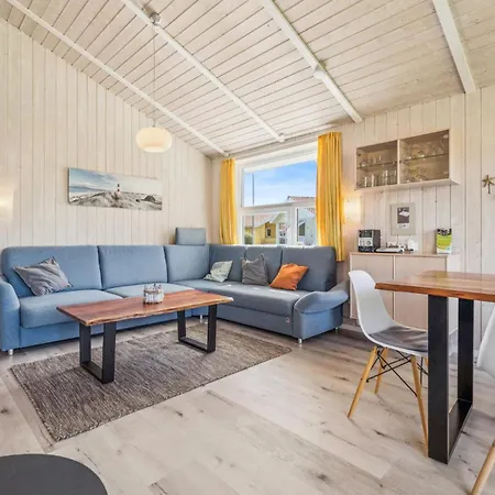 Semesterbostad Strandblick 7